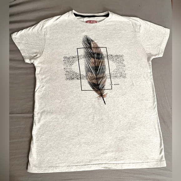 TNT Jeans Brand T-Shirt - Juniors Size Large (fits like an adult small size) - Picture 1 of 4